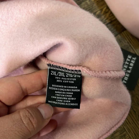 BRUNETTE THE LABEL MAMA Crewneck Sweatshirt - Picture 5 of 7